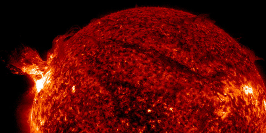 Soarele are calul în p*lă! Urmăriți noua mega-erupție X1.9 🔥 Gaura coronală deja își ascute dinții spre Pământ!