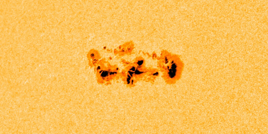 Complex sunspot region 4366 - 2